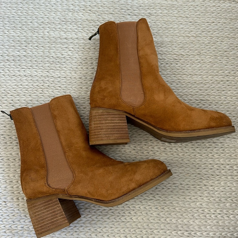 Cognac Booties